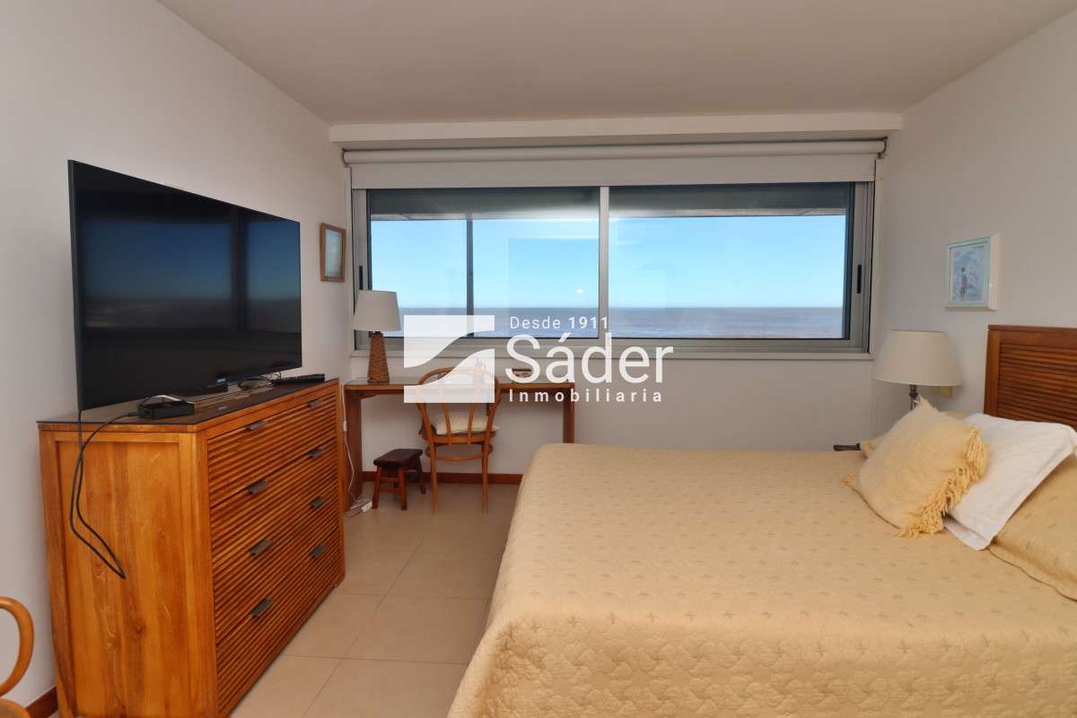 Apartamento ID.4308 - Apto en alquiler de 3 dormitorios. 