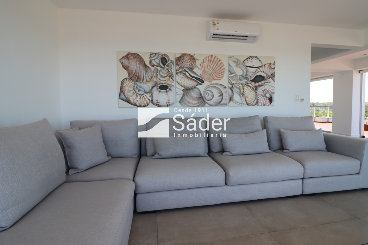 Apartamento ID.4605 - Penthouse en Alq. Pda 32 de Playa Brava, Punta del Este 