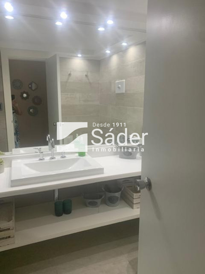 Apartamento ID.4515 - Apto en Alq. Gran Planta Frente al Mar en Playa Mansa 