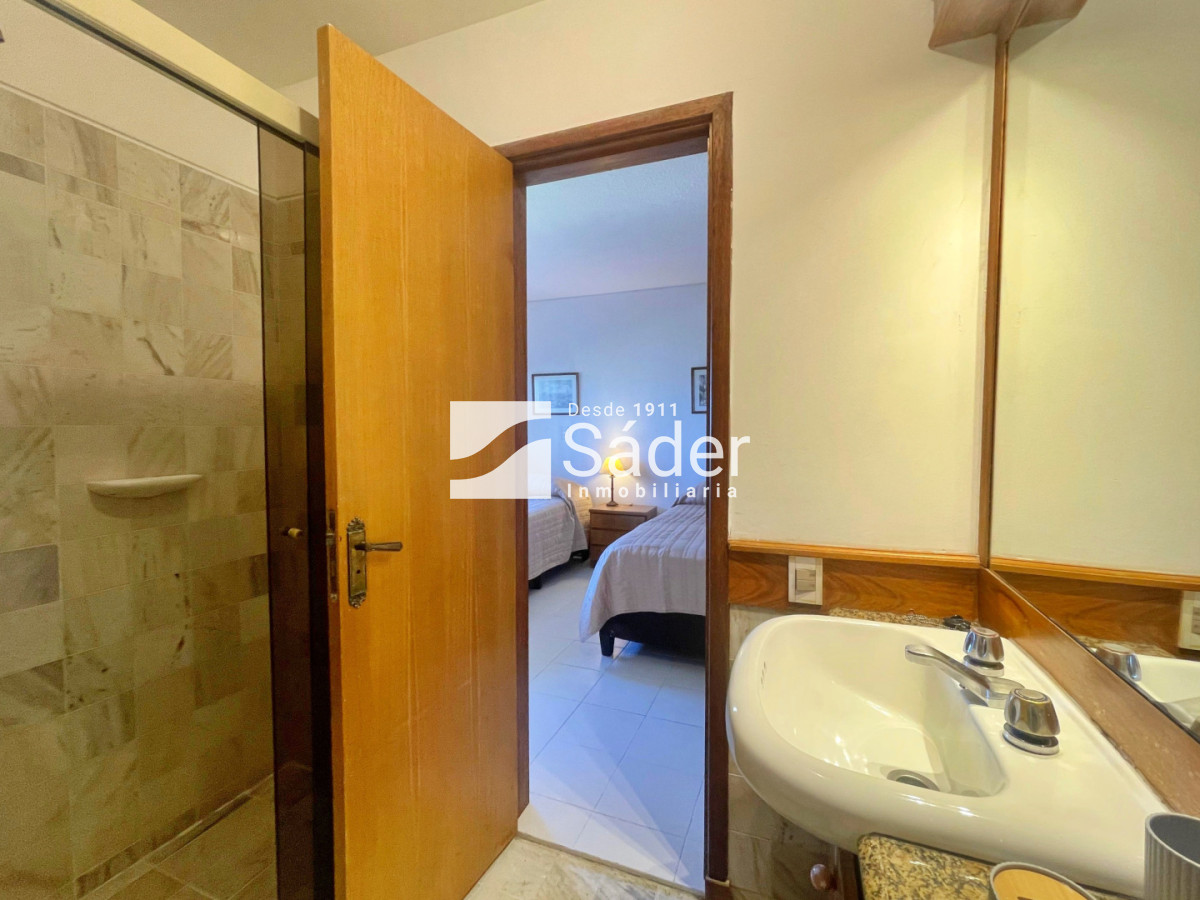 Apartamento ID.4601 - Apartamento en alquiler 2 dormitorios en suite y toilettes