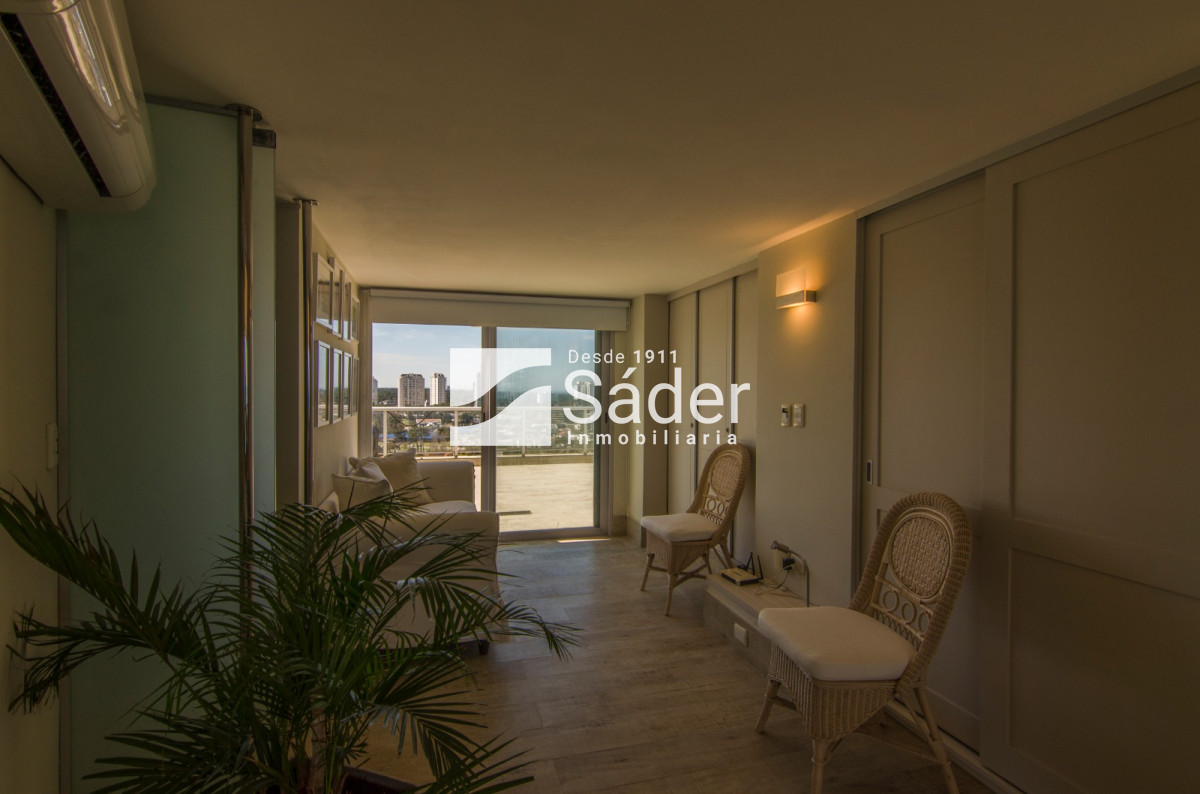 Apartamento ID.3175 - Apartamento en venta Playa Mansa 5 dormitorios