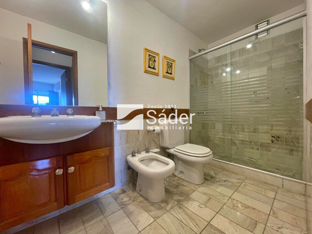 Apartamento ID.4325 - Apto. en alquiler de 2 dormitorios. 