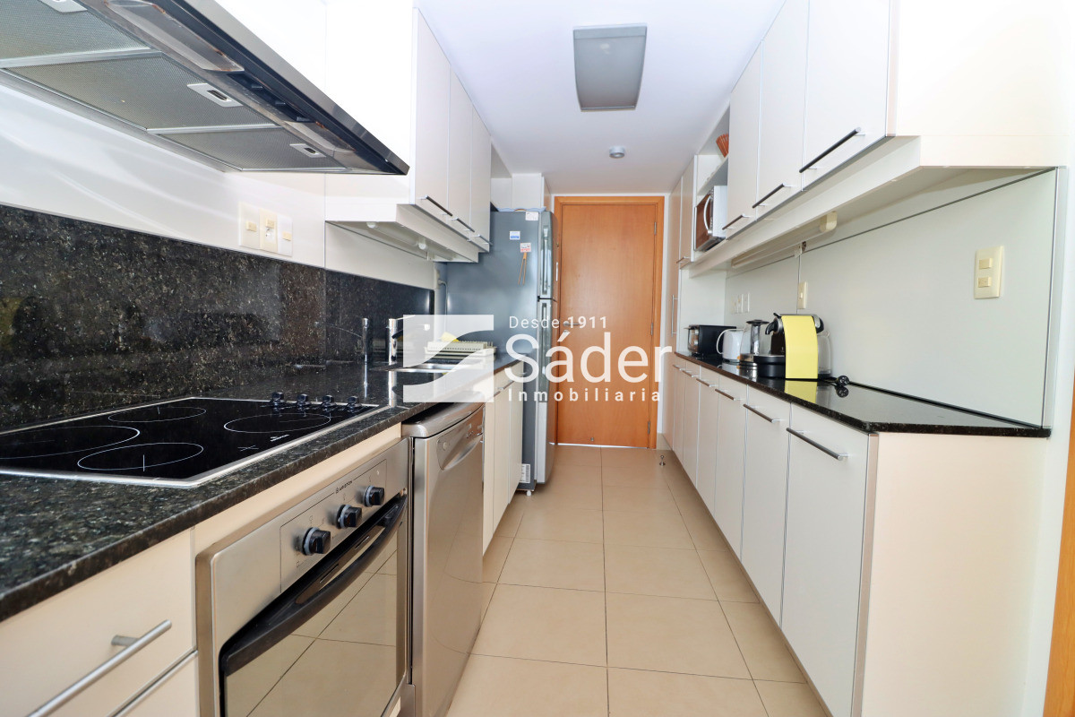 Apartamento ID.4451 - Apto 3 Dormitorios en alquiler, frente al mar 