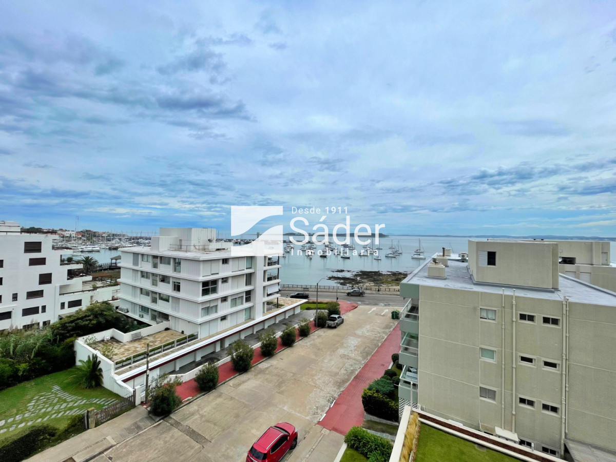 Apartamento ID.4657 - Apartamento en venta y alquiler 4 dormitorios en la península.