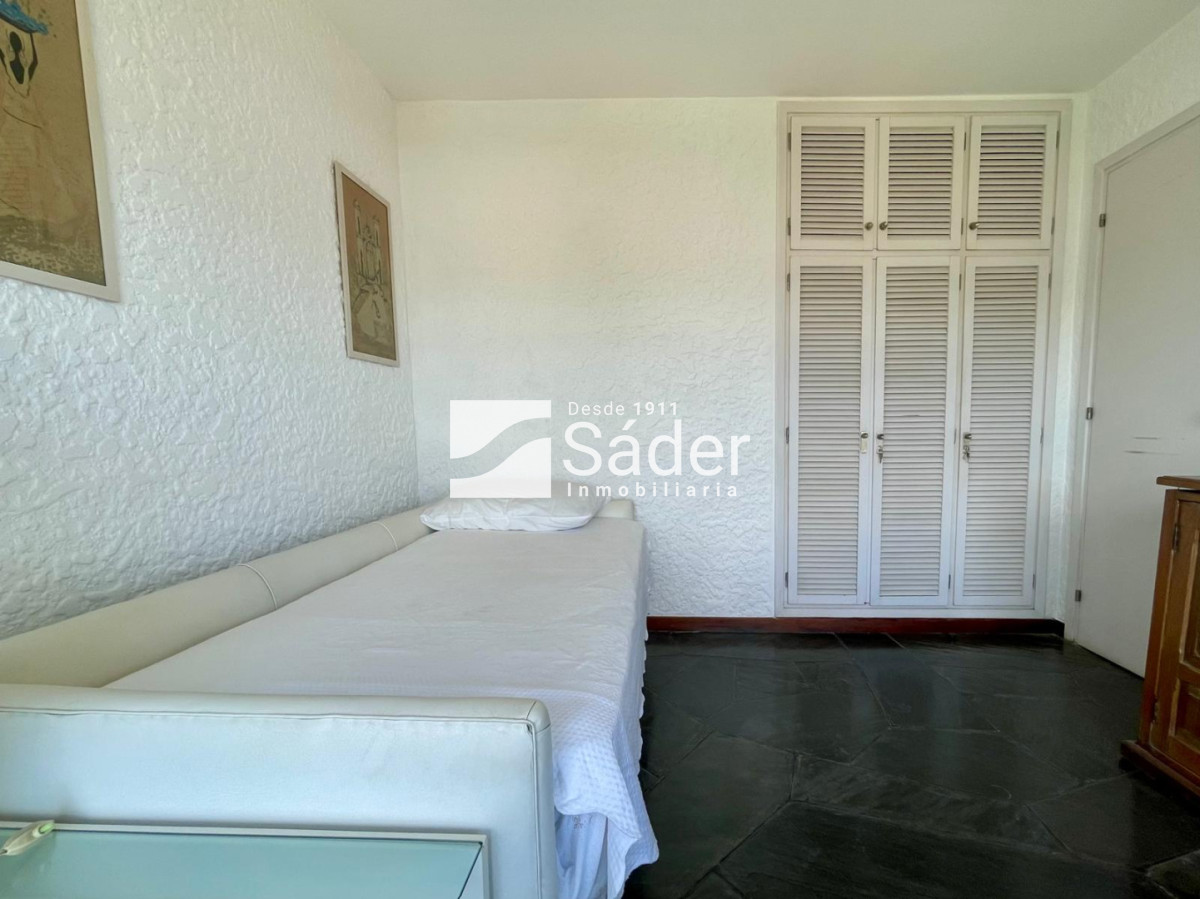 Apartamento ID.4657 - Apartamento en venta y alquiler 4 dormitorios en la península.