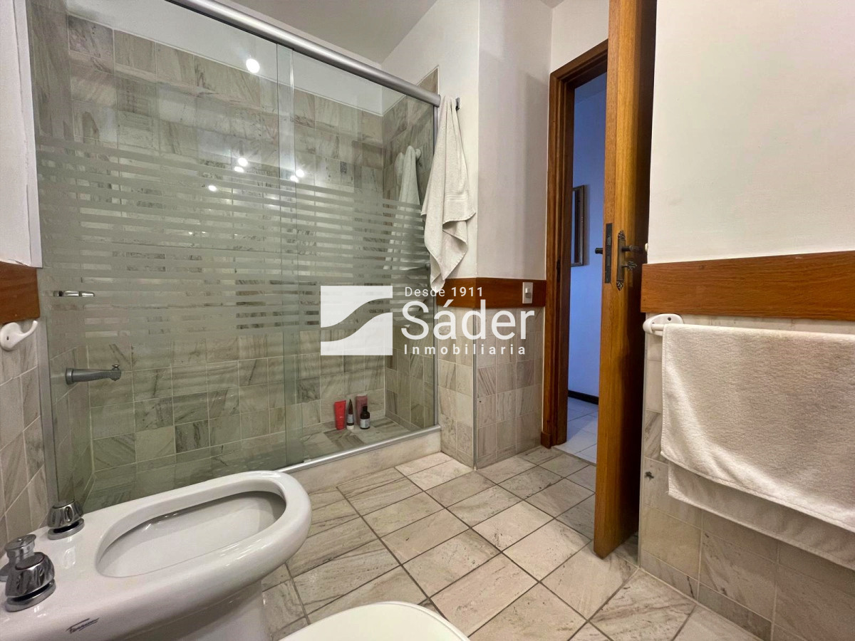 Apartamento ID.4325 - Apto. en alquiler de 2 dormitorios. 
