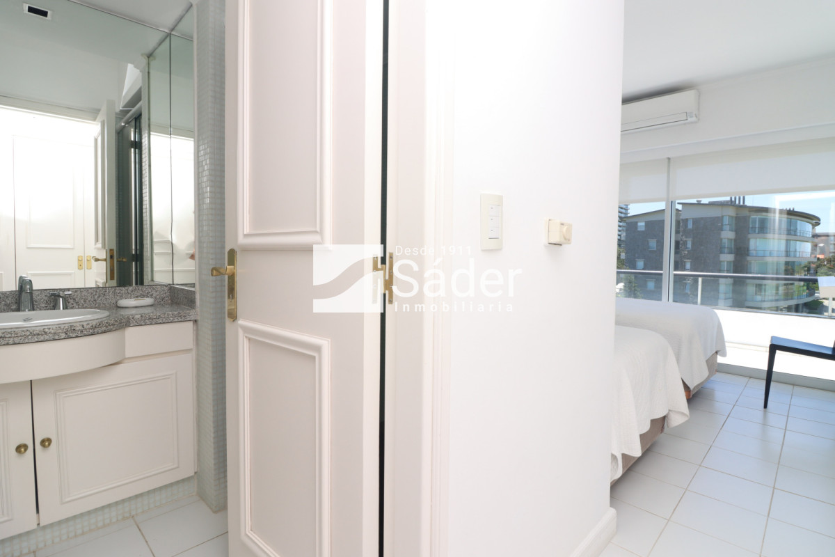 Apartamento ID.4605 - Penthouse en Alq. Pda 32 de Playa Brava, Punta del Este 