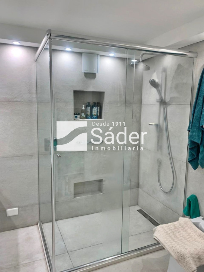 Apartamento ID.4515 - Apto en Alq. Gran Planta Frente al Mar en Playa Mansa 