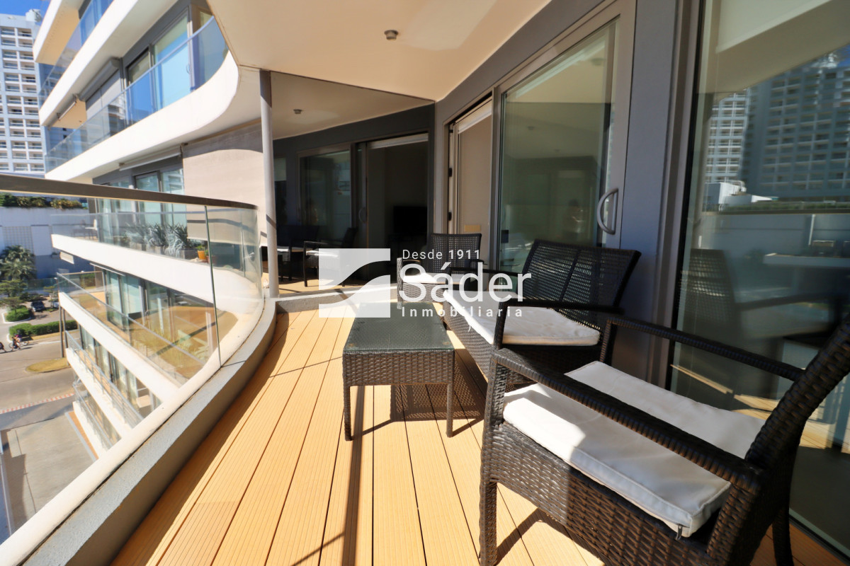 Apartamento ID.4549 - Alquiler de apto 3 dormitorios en suite a Metros de la Mansa, Pda. 3.