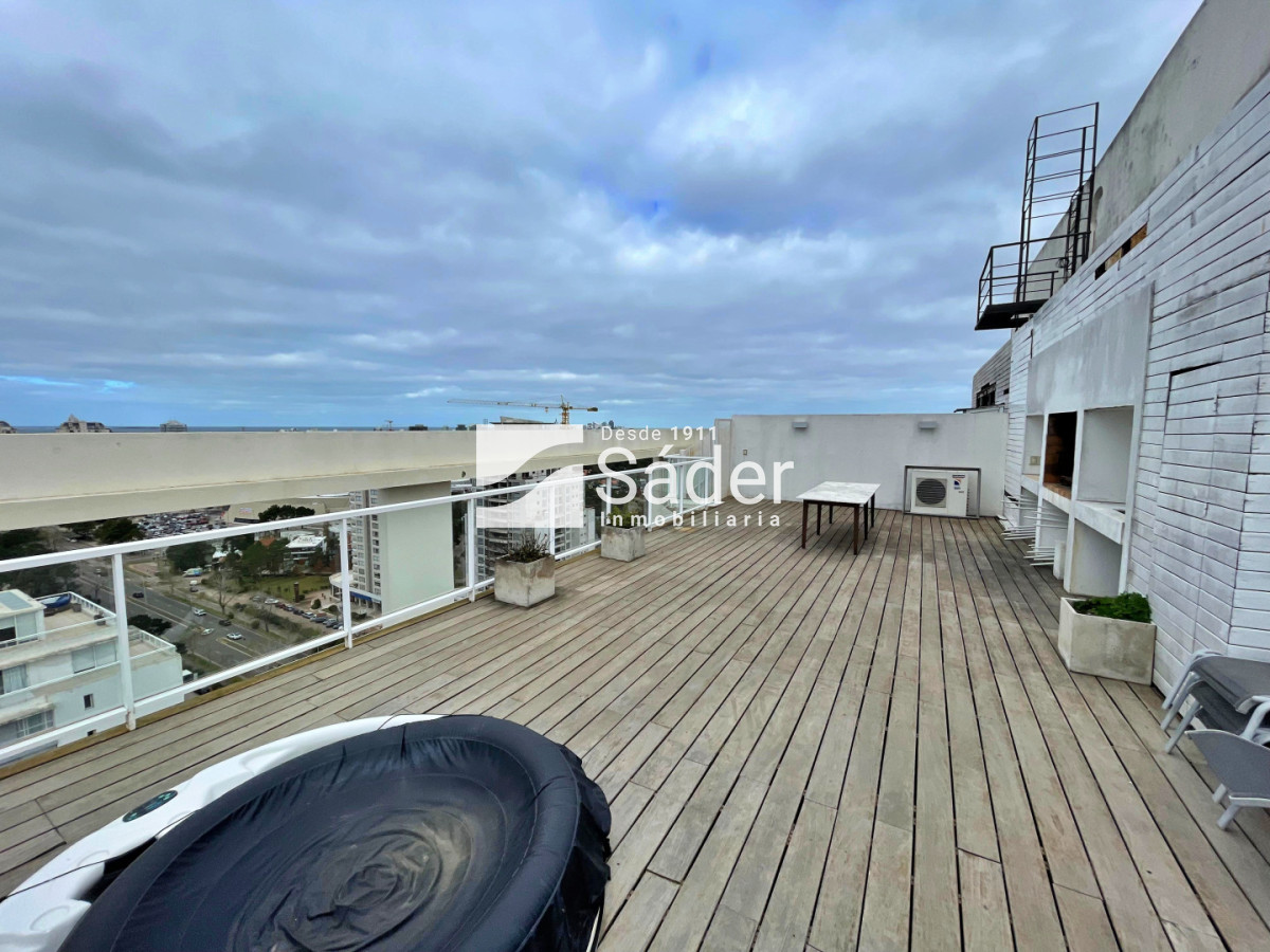 Apartamento ID.4955 - Penthouse en Pda 7 sobre Av. Roosevelt