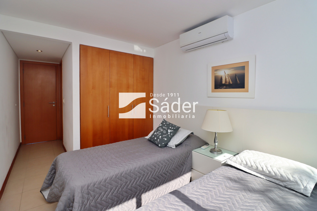 Apartamento ID.4308 - Apto en alquiler de 3 dormitorios. 