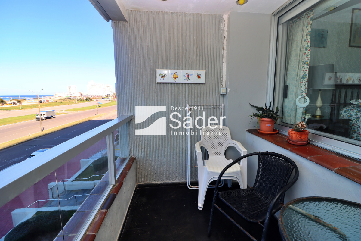 Apartamento ID.4355 - Apto con vista a playa brava. Primera linea