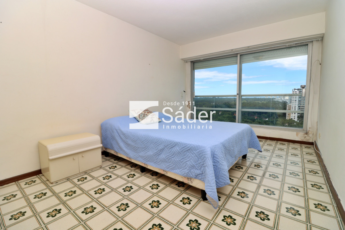 Apartamento ID.4525 - Apartamento 170 m², ideal para los que eligen Punta del Este como hogar