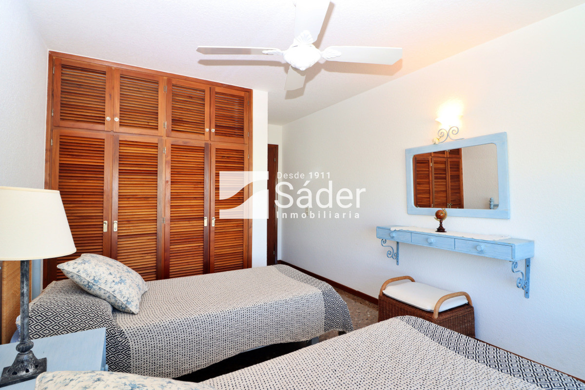 Apartamento ID.4462 - Apartamento en alquiler 3 dormitorios. Playa mansa