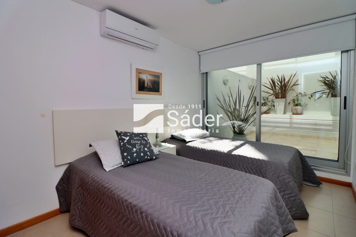 Apartamento ID.4308 - Apto en alquiler de 3 dormitorios. 