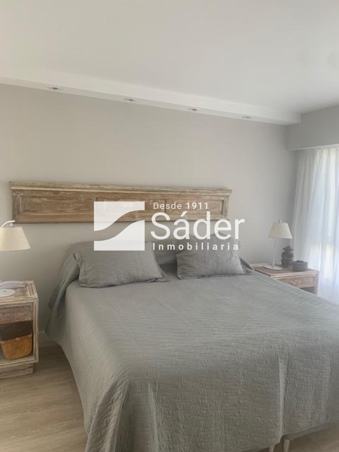 Apartamento ID.4515 - Apto en Alq. Gran Planta Frente al Mar en Playa Mansa 