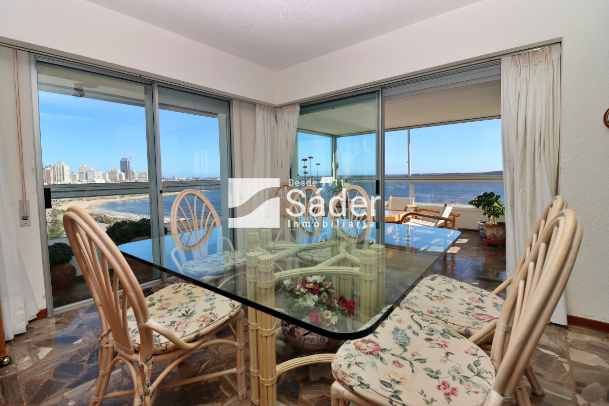 Apartamento ID.4276 - Apto. 3 dorm. con vista al mar. (Playa mansa, pda. 3)