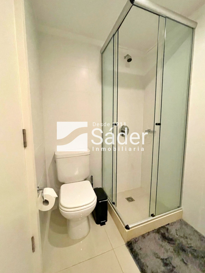 Apartamento ID.4428 - Apto en alquiler. Playa mansa 3 dormitorios en suite