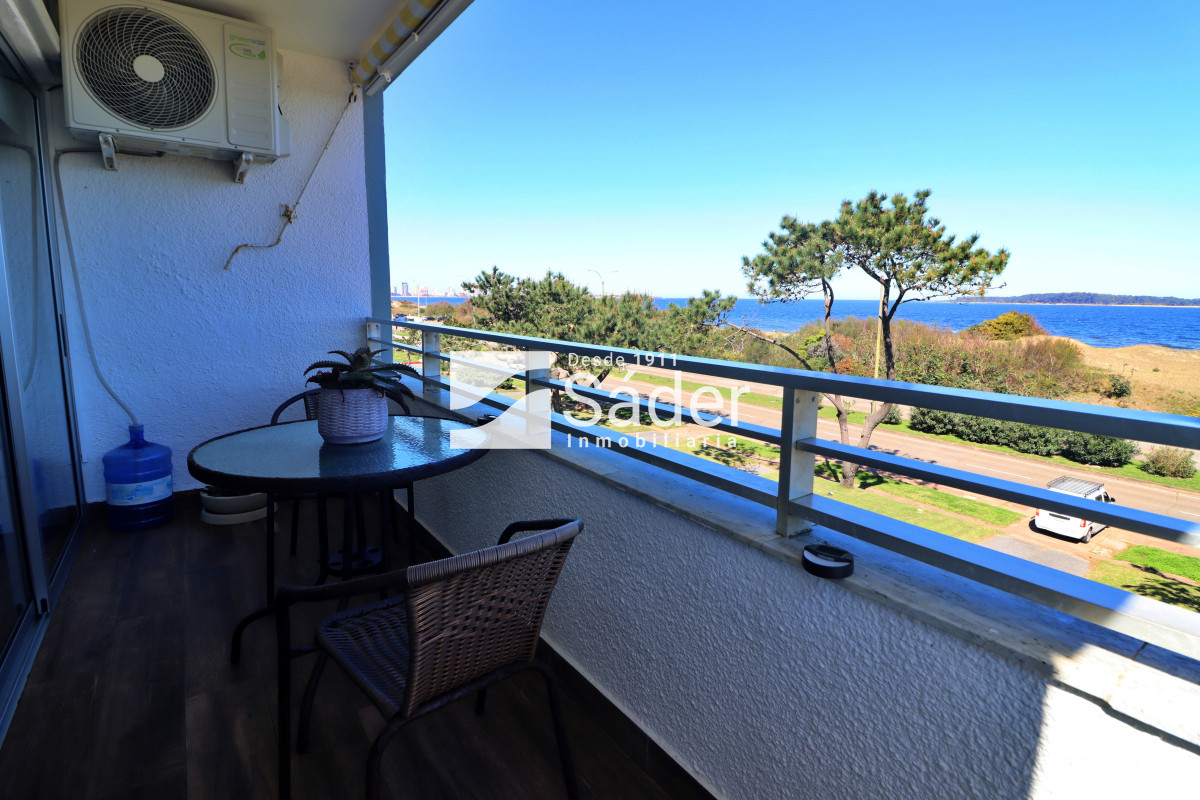 Apartamento ID.4370 - Apto 2 dormitorios, frente a playa mansa