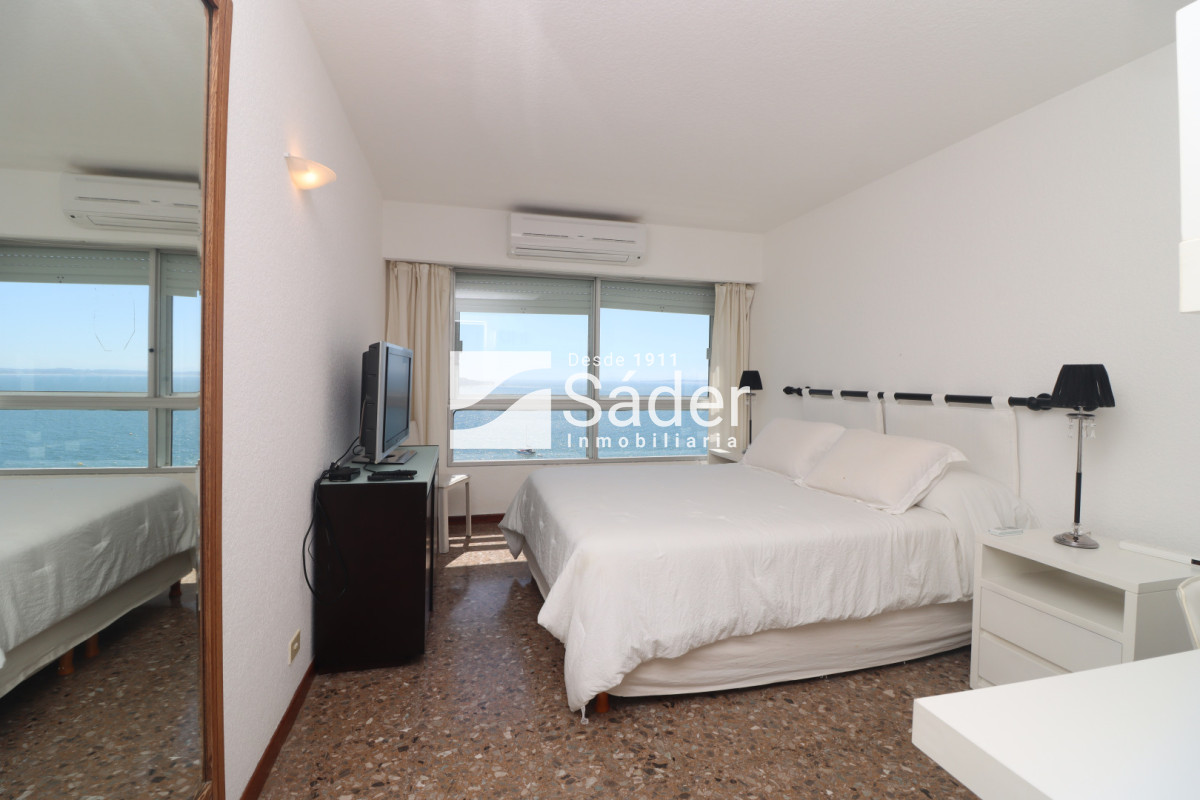 Apartamento ID.4602 - Frente al mar en pda. 3 de playa mansa 