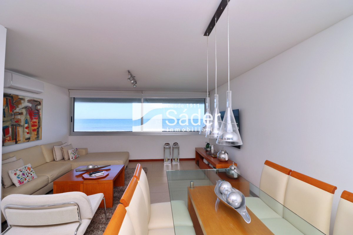 Apartamento ID.4542 - Apartamento en península. 3 dormitorios y parrillero