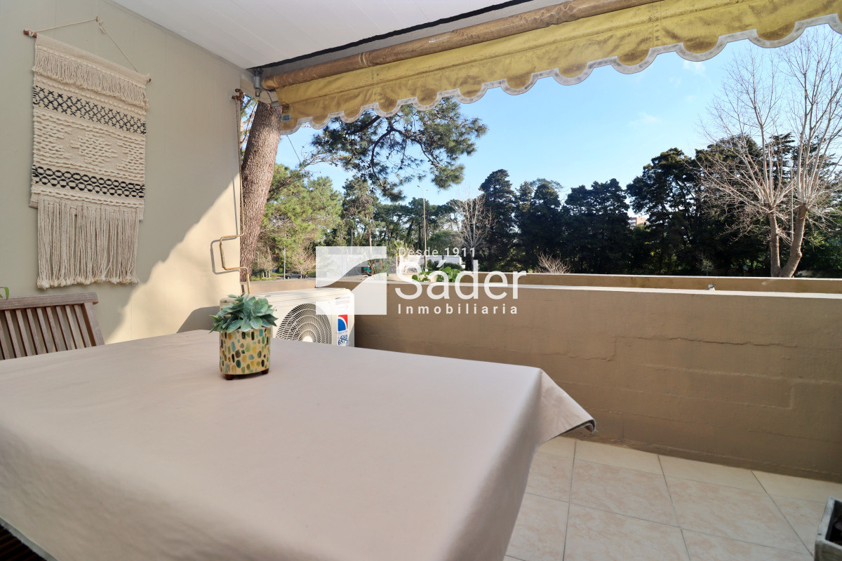 Apartamento ID.4337 - Apto sobre Av. Roosevelt, 2 Dorm con Suite y Parrillero 