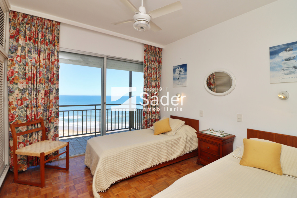 Apartamento ID.4545 - Verano frente al mar, Parada 3 de la Brava 