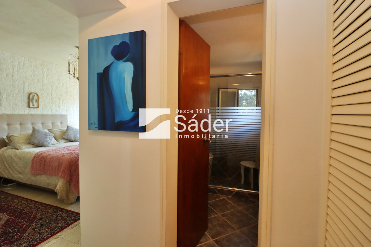 Apartamento ID.4337 - Apto sobre Av. Roosevelt, 2 Dorm con Suite y Parrillero 