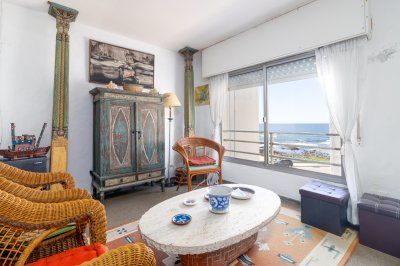 Venta de Apartamento en Peninsula frente al mar!
