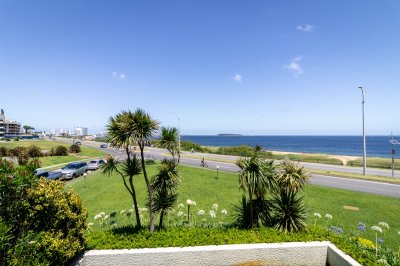Apartamento en venta Pinares 3 dormitorios