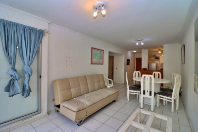 Apto Dormitorio y Medio en Playa Brava 