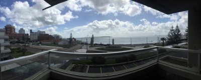 Apartamento en venta Playa Mansa 3 dormitorios