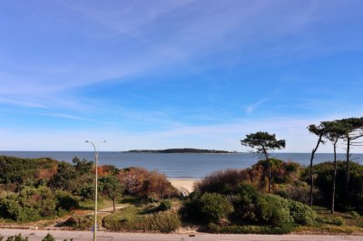 Parada 14 de la Mansa: Vista al Mar y Puesta del Sol
