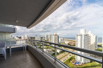 Apartamento en venta y alquiler temporal Playa Brava 3 dormitorios