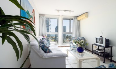Apartamento en venta Playa Mansa 2 dormitorios