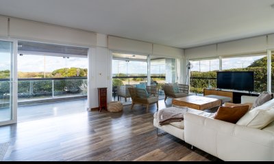 Apartamento en venta Playa Brava 4 dormitorios