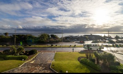 Apartamento en venta Playa Mansa 3 dormitorios