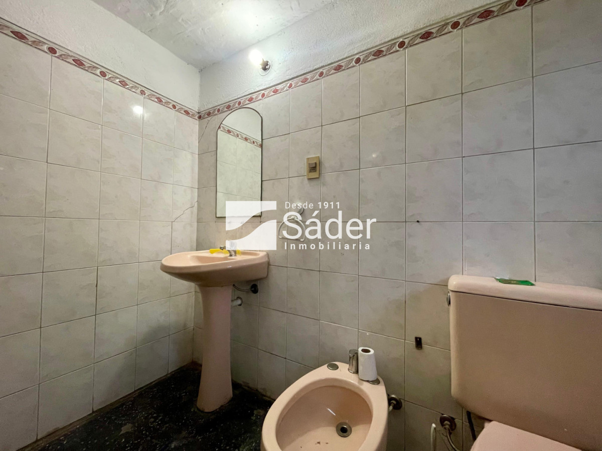 Casa ID.4957 - Casa 1 dormitorio. alquiler anual. Barrio Marly