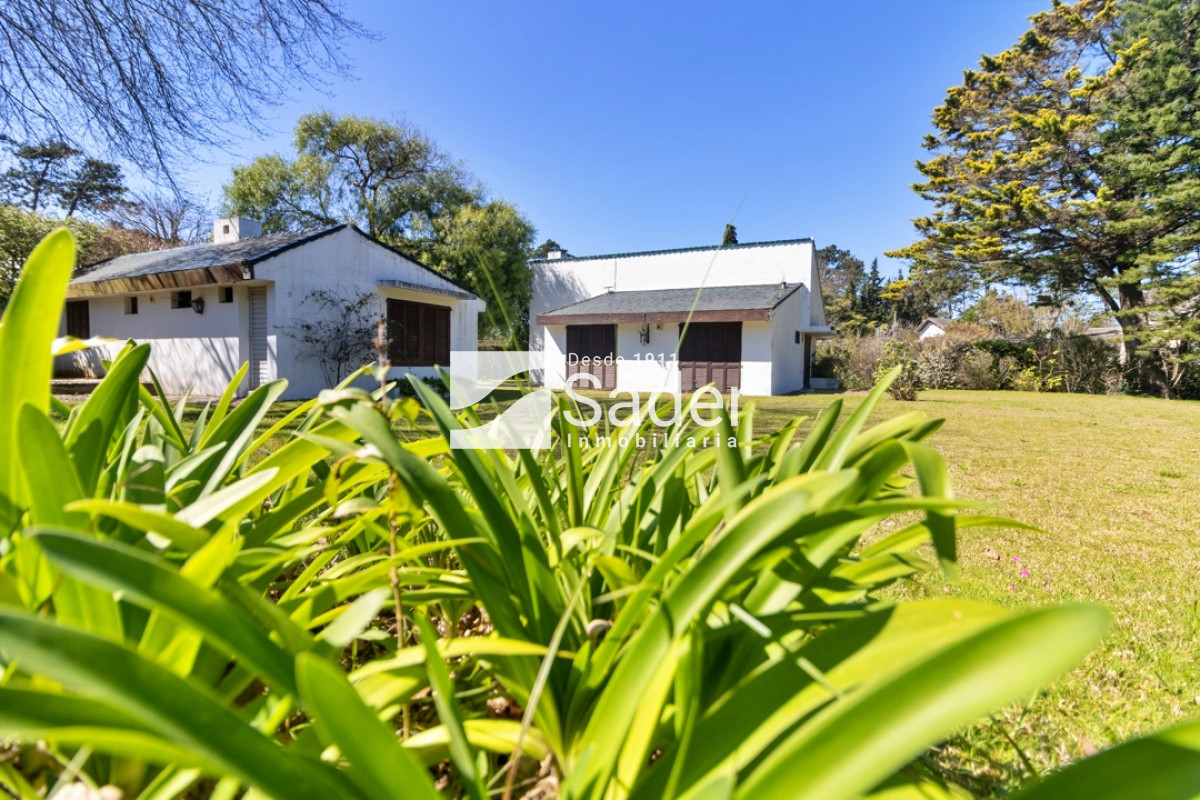 Casa ID.2429 - Casa en venta y alquiler. Pinares 2 dormitorios