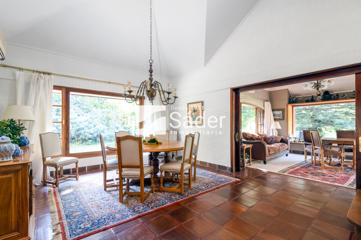 Casa ID.2888 - Espectacular casa con piscina y casa de húespedes en Lugano, Punta del Este