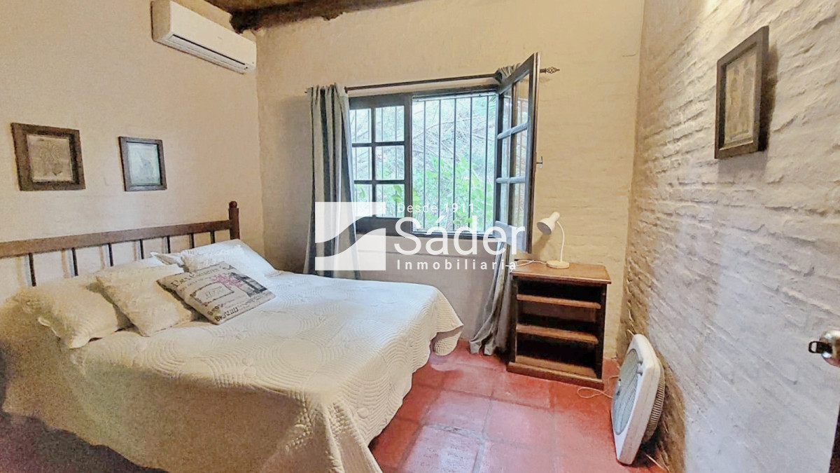 Casa ID.4758 - Casa en Alquiler 3 dormtiorios. Barrio Marly con Jardín y Piscina