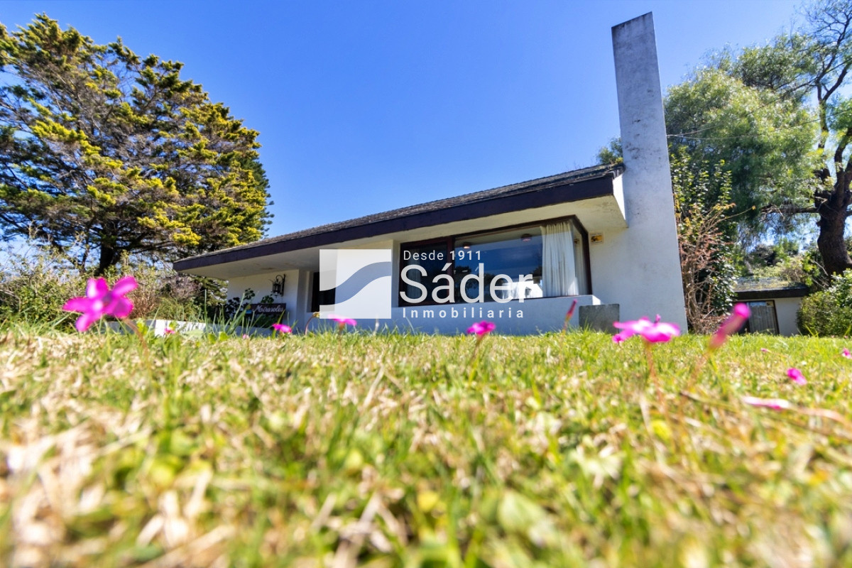 Casa ID.2429 - Casa en venta y alquiler. Pinares 2 dormitorios