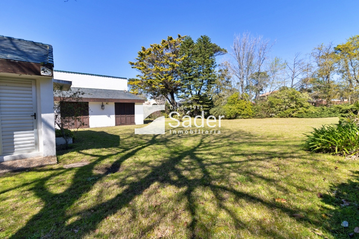 Casa ID.2429 - Casa en venta y alquiler. Pinares 2 dormitorios