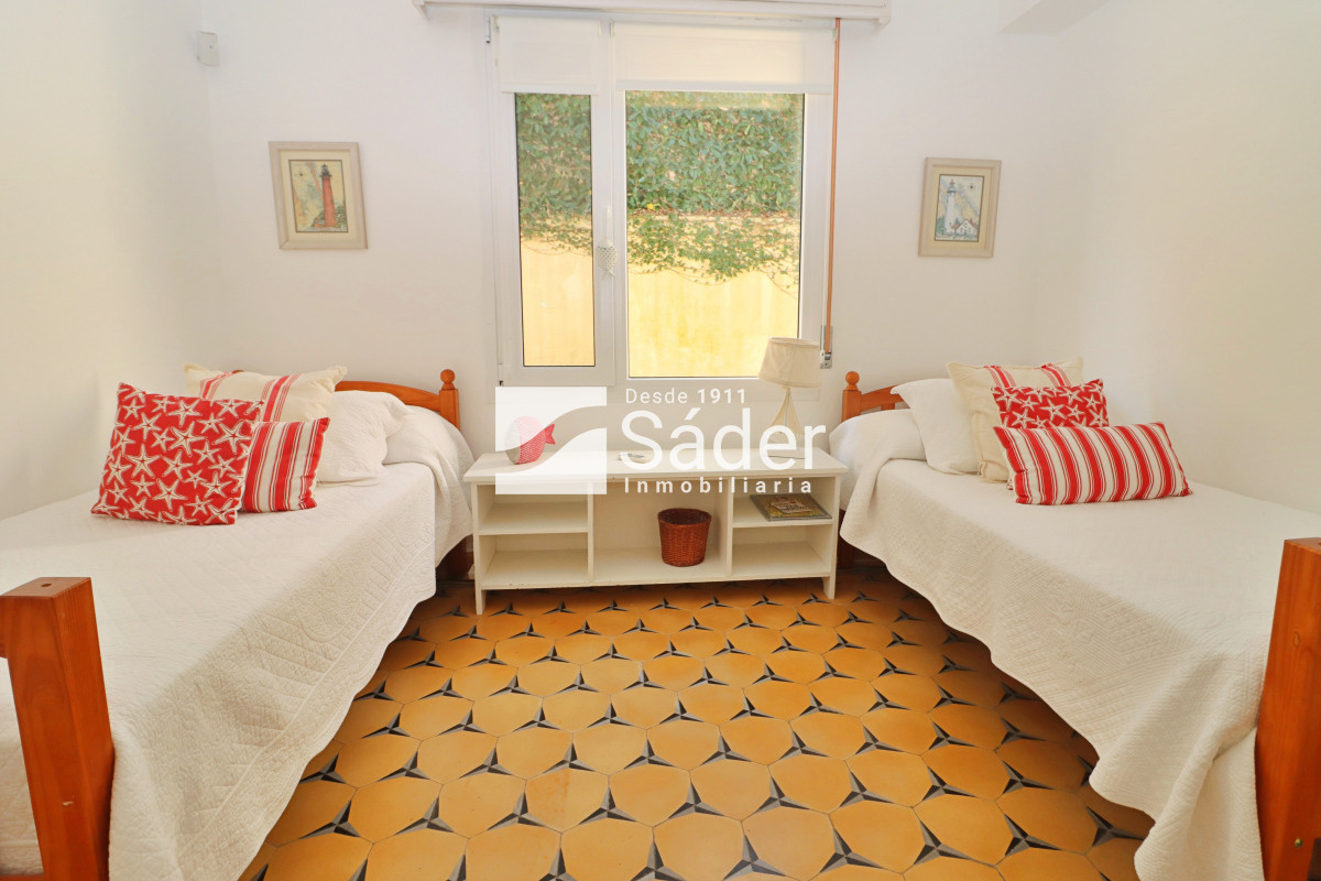 Casa ID.4364 - Casa en peninsula, primera linea frente al mar