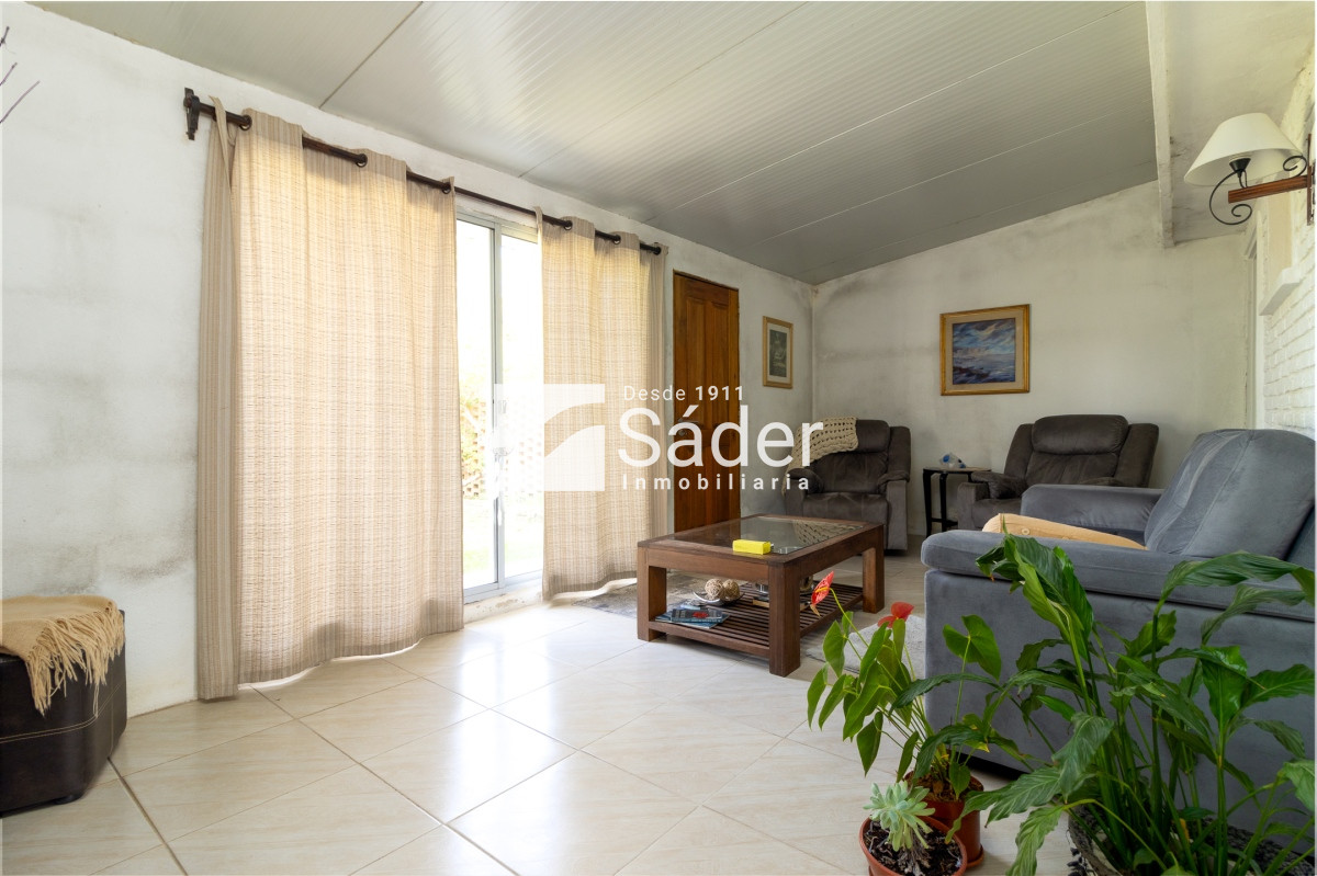 Casa ID.3134 - Casa en venta Barrio Cantegril 5 dormitorios o mas