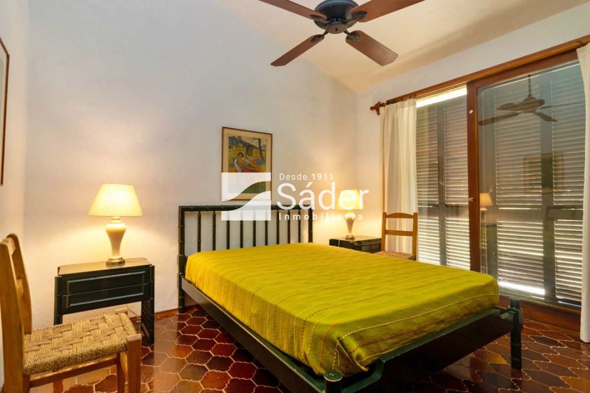 Casa ID.2429 - Casa en venta y alquiler. Pinares 2 dormitorios