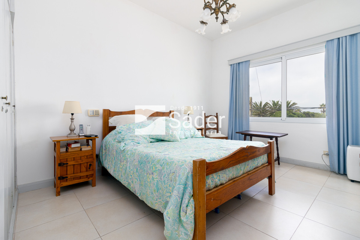 Casa ID.827 - Casa en venta y alquiler Peninsula 4 dormitorios