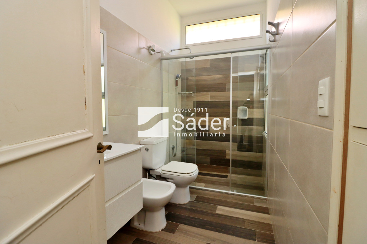 Casa ID.4330 - Casa en playa mansa. 4 dorm. 