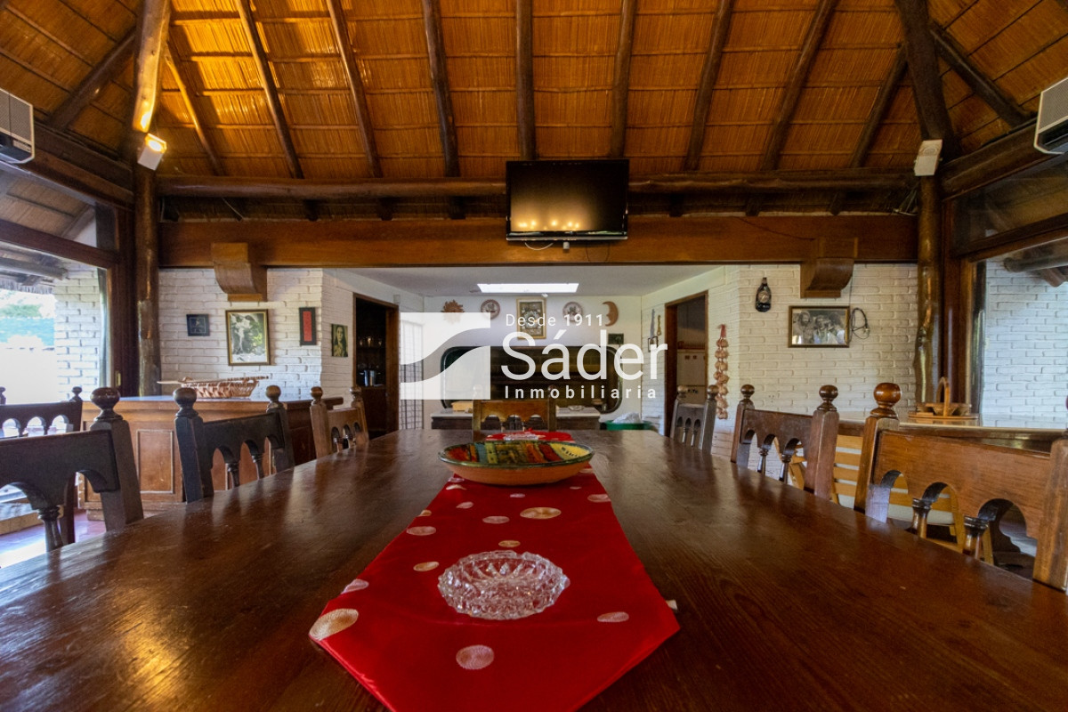 Casa ID.2289 - Casa en venta Playa Mansa 5 dormitorios 