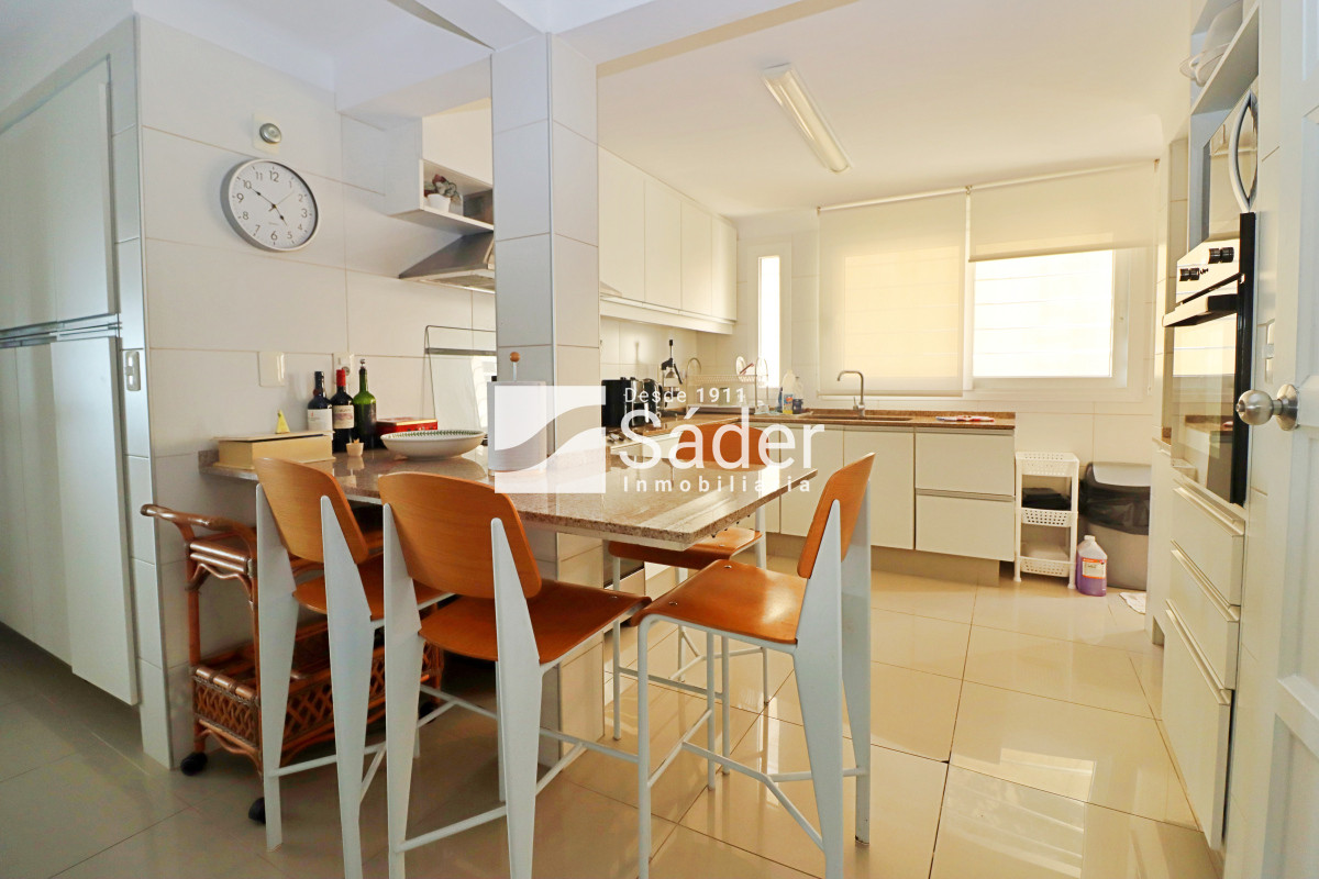 Casa ID.4364 - Casa en peninsula, primera linea frente al mar